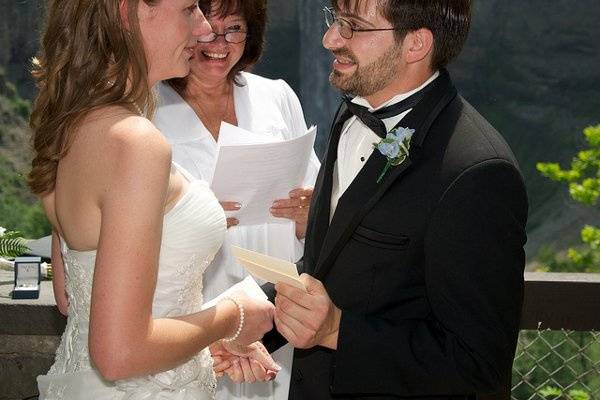 Wedding Officiant DB Lorgan