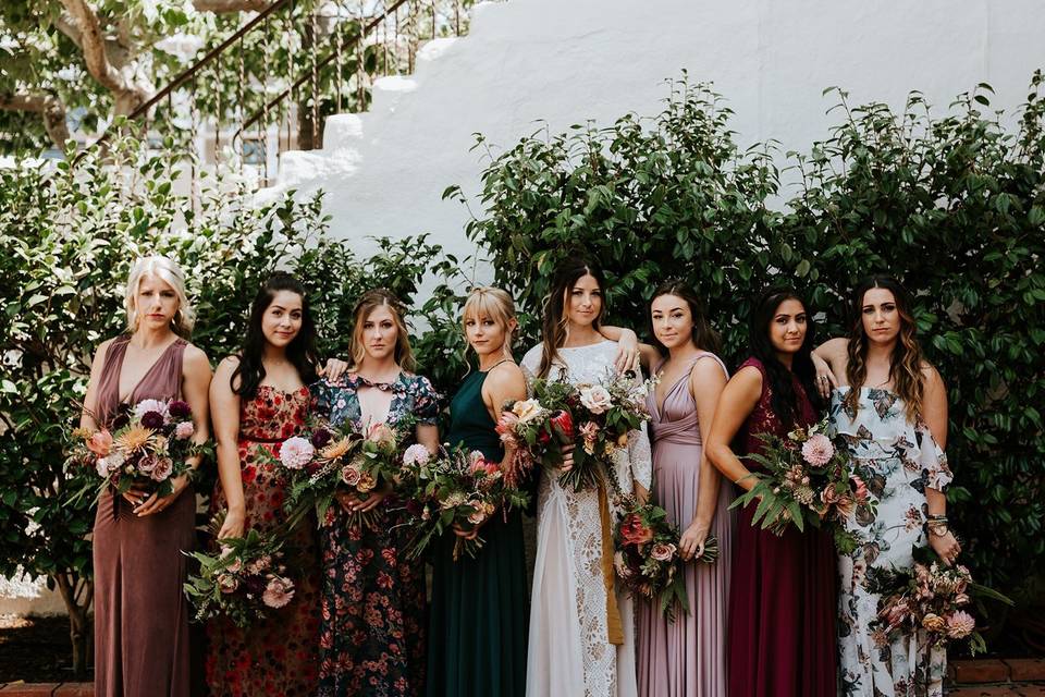 Bride & Bridesmaids