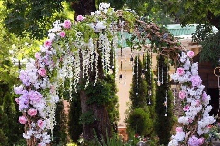 Wedding arch