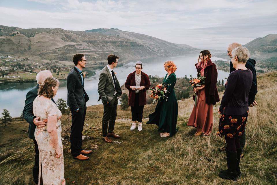 Rowena Crest Elopement