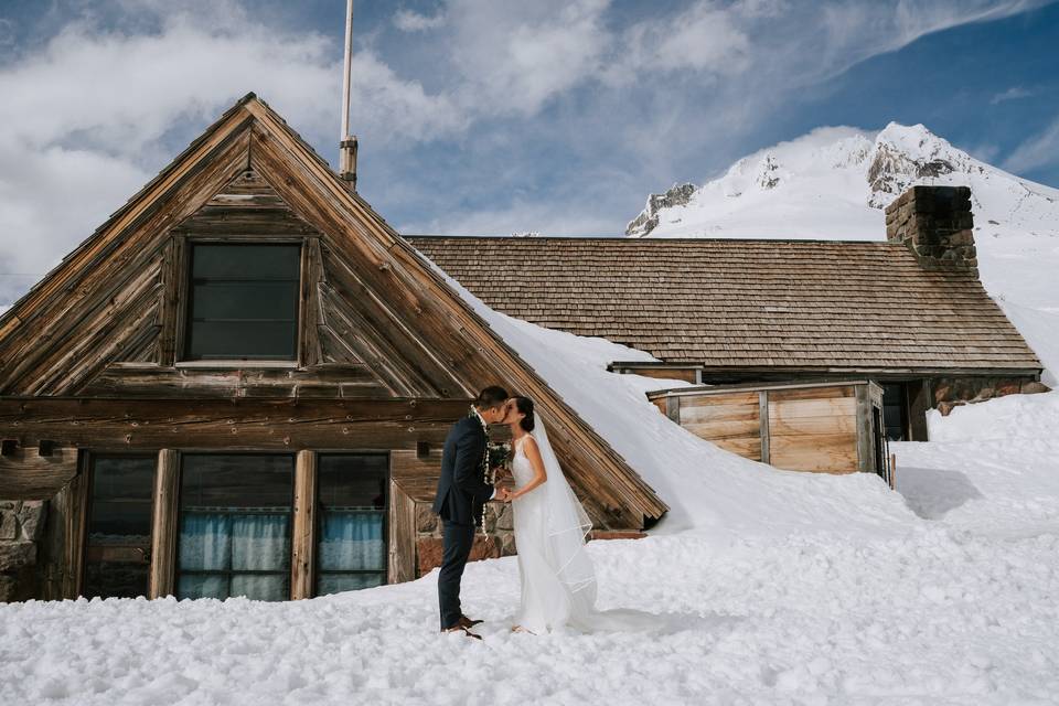 Mt Hood Silcox Hut Wedding