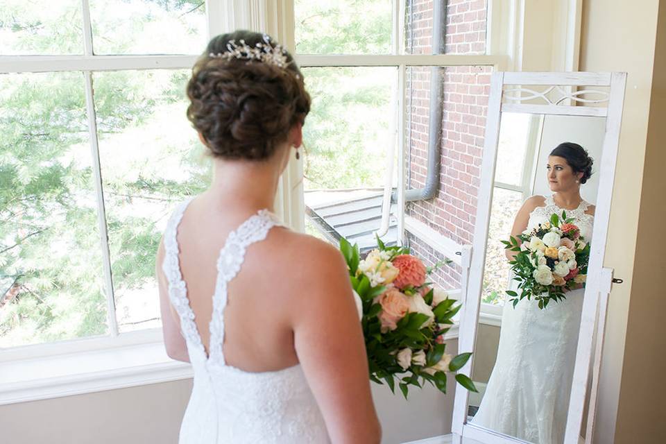 The bride holding her bouquet