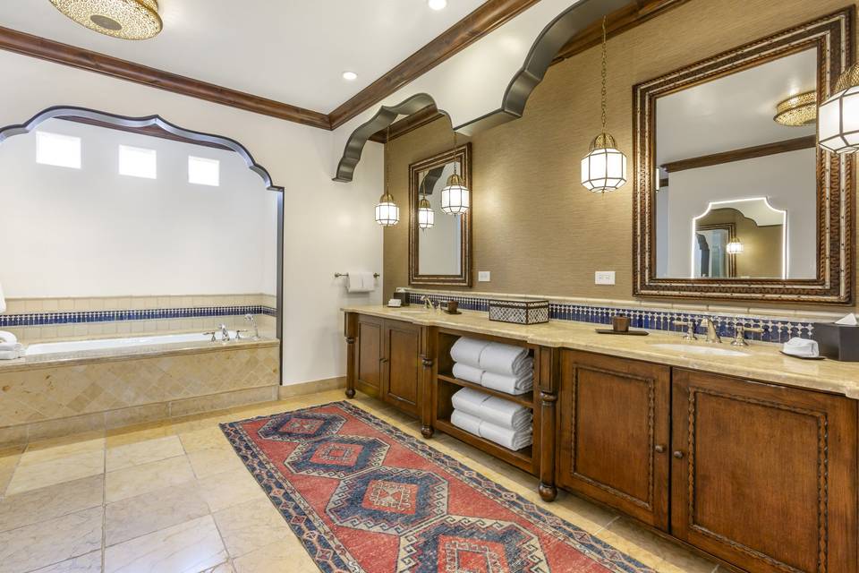 Andalusian Suite bathroom