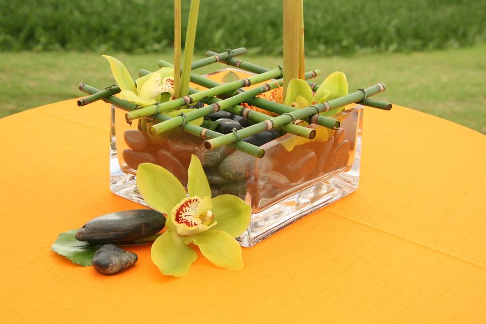 An Equisetum Grid to add texture to the Cocktail arrangements