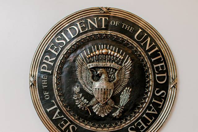 Hall of State Cake Table