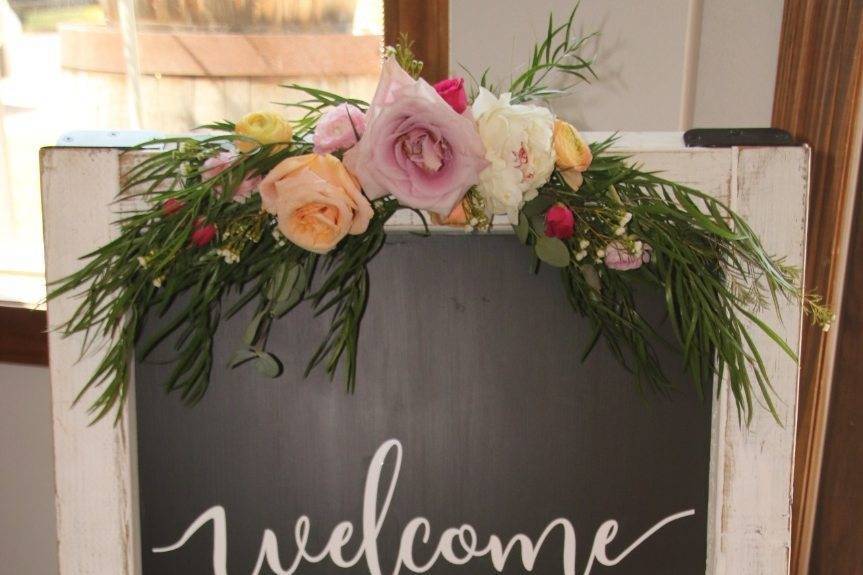 Welcome sign floral
