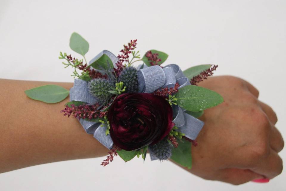 Pinon corsage