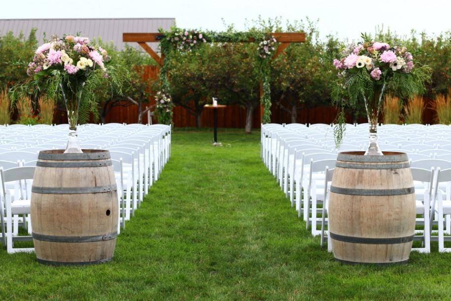 Meadow barn arch floral