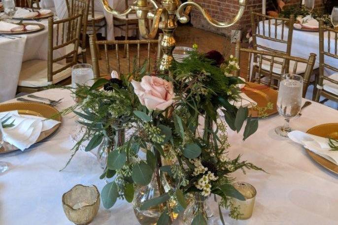 Gold candleabra rental