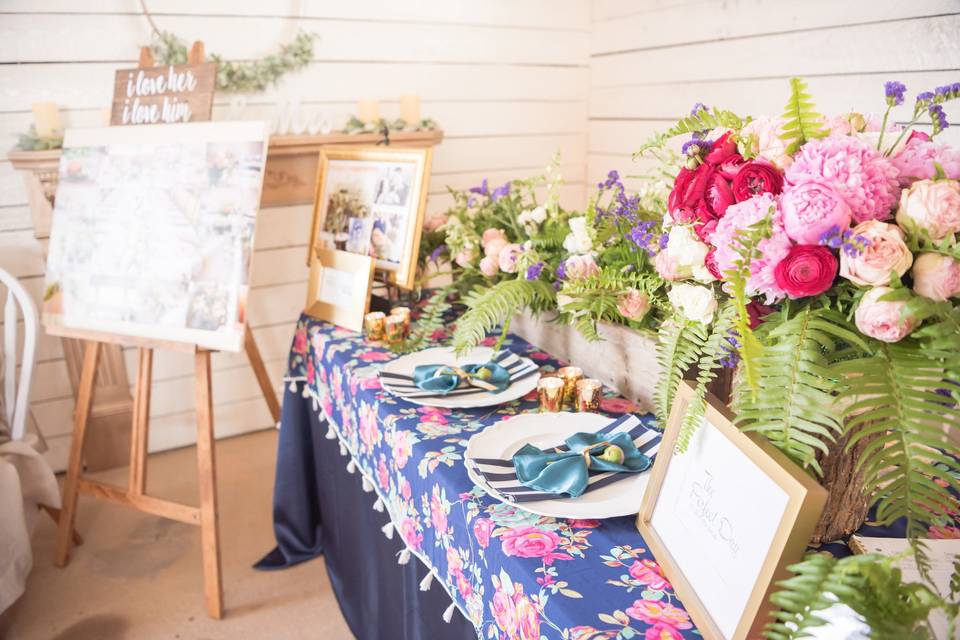 Late summer jewel toned table
