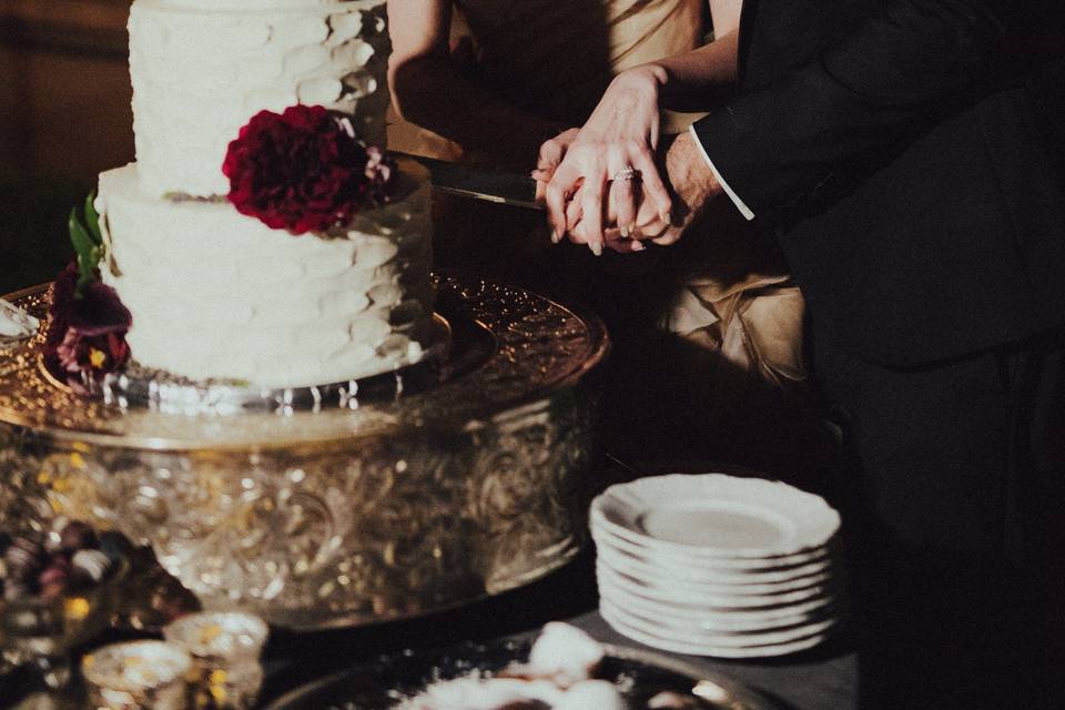 Cake cutting services