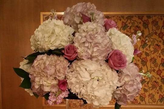 Sample pink and white centerpiece