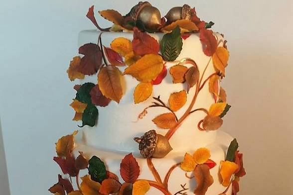 Fall design wedding cake.