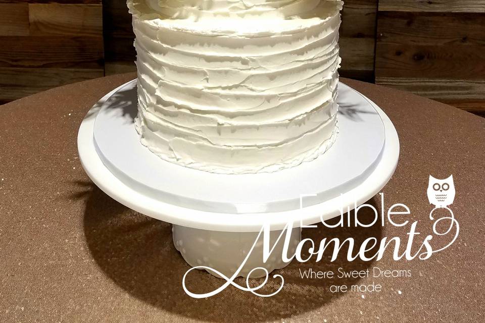 Naked Cake featuring a double barrel tier & fresh florals