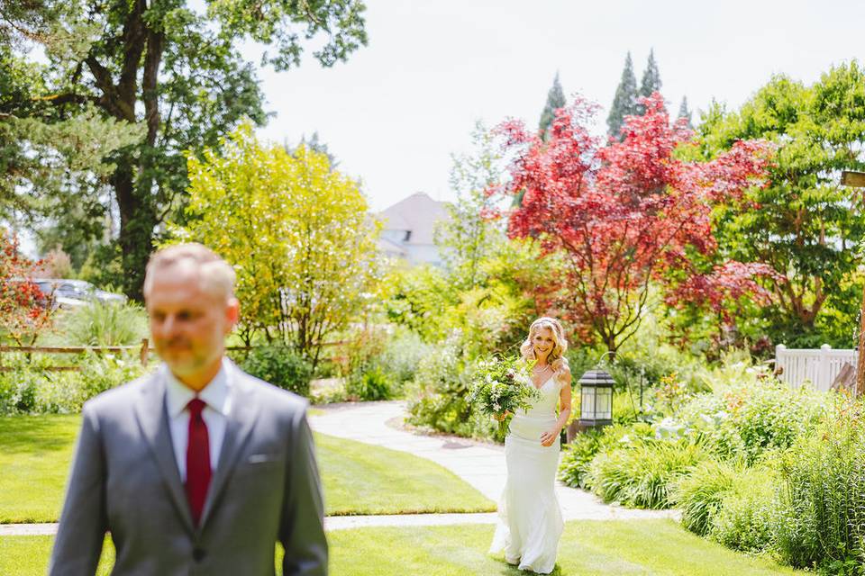 Bride and groom first look