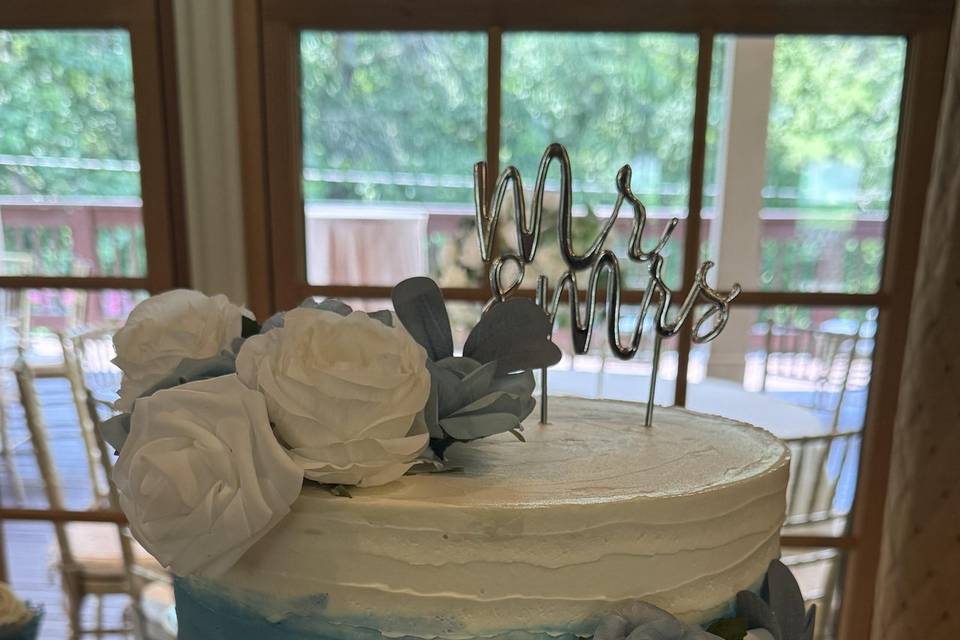 Gorgeous blue and white