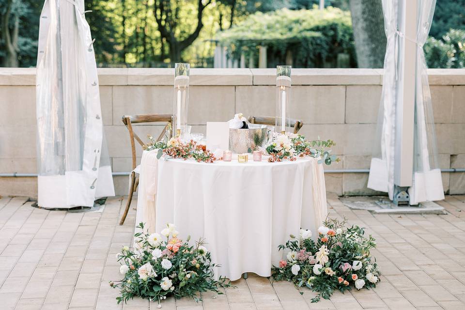 Sweetheart table design