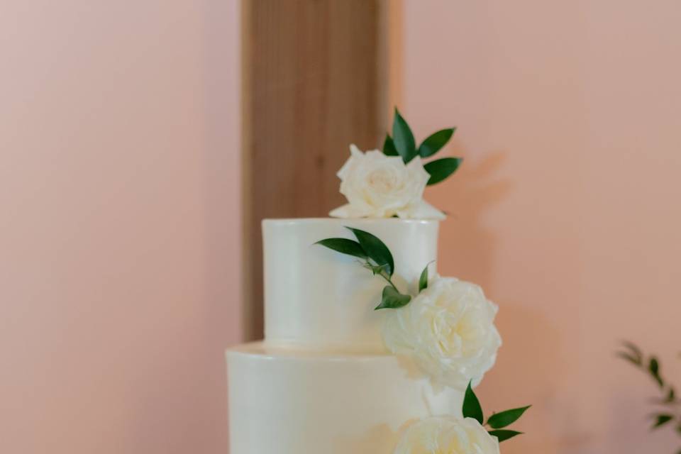 Flowers on the cake