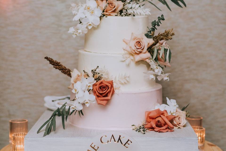 Fall flowers on cake