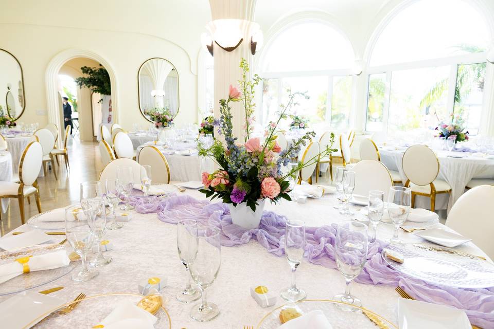 November 2024: Guest Tables