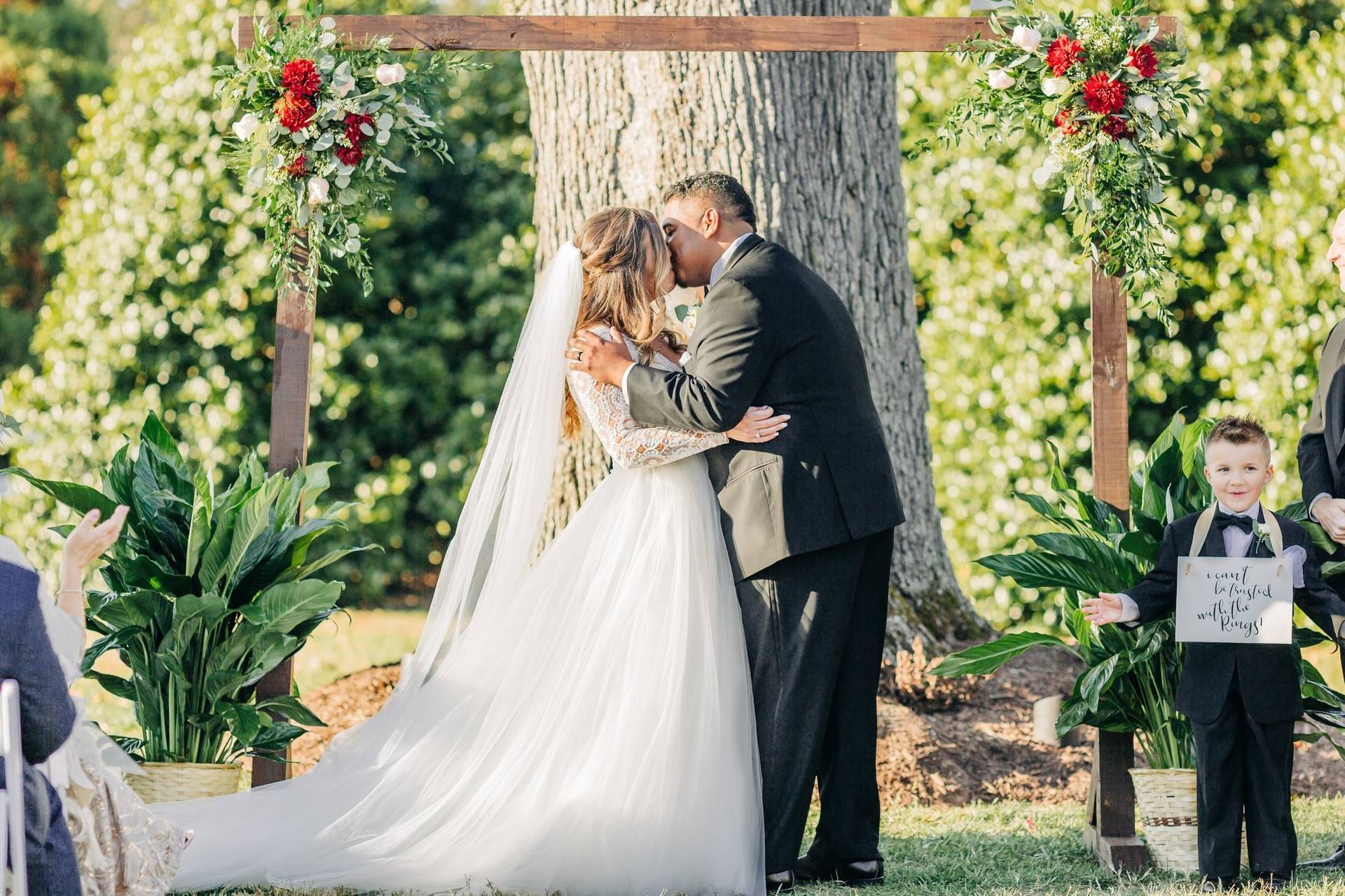 caryn's bridals formals & tuxedos