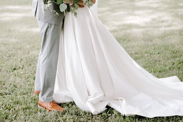 Caryn's Bridals, Formals & Tuxedos