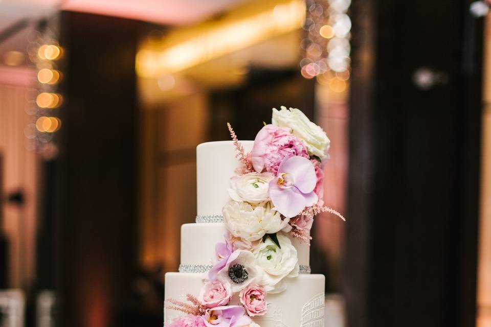 Stylish Wedding Cake