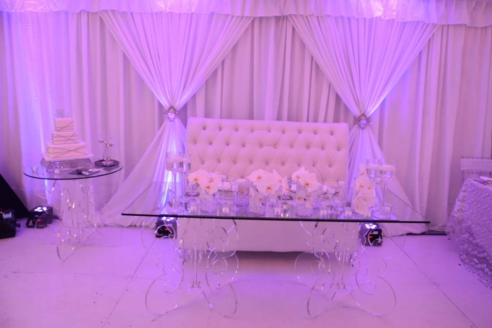 Sweetheart table