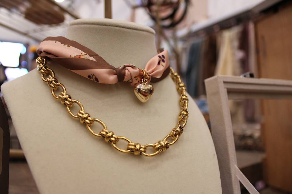 Charm Bar