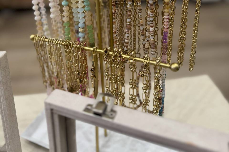Charm Bar