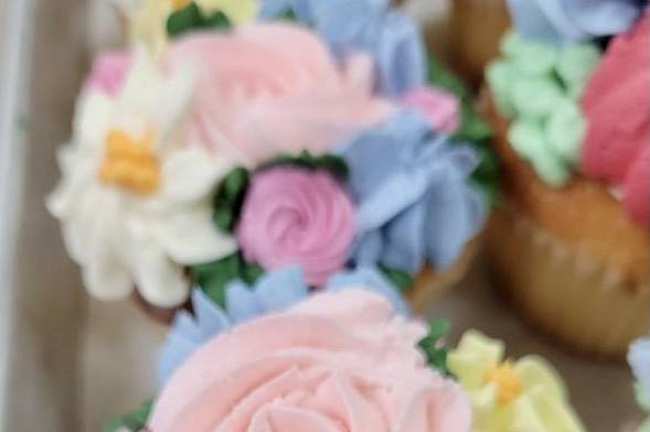 Flower cupcakes