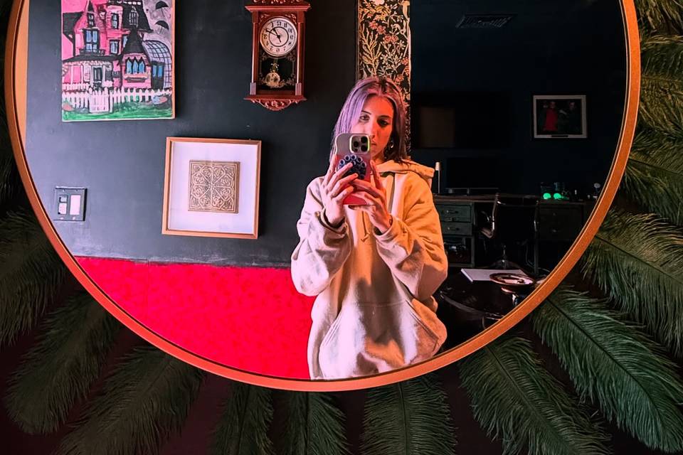 Meg Cannon Entertainment