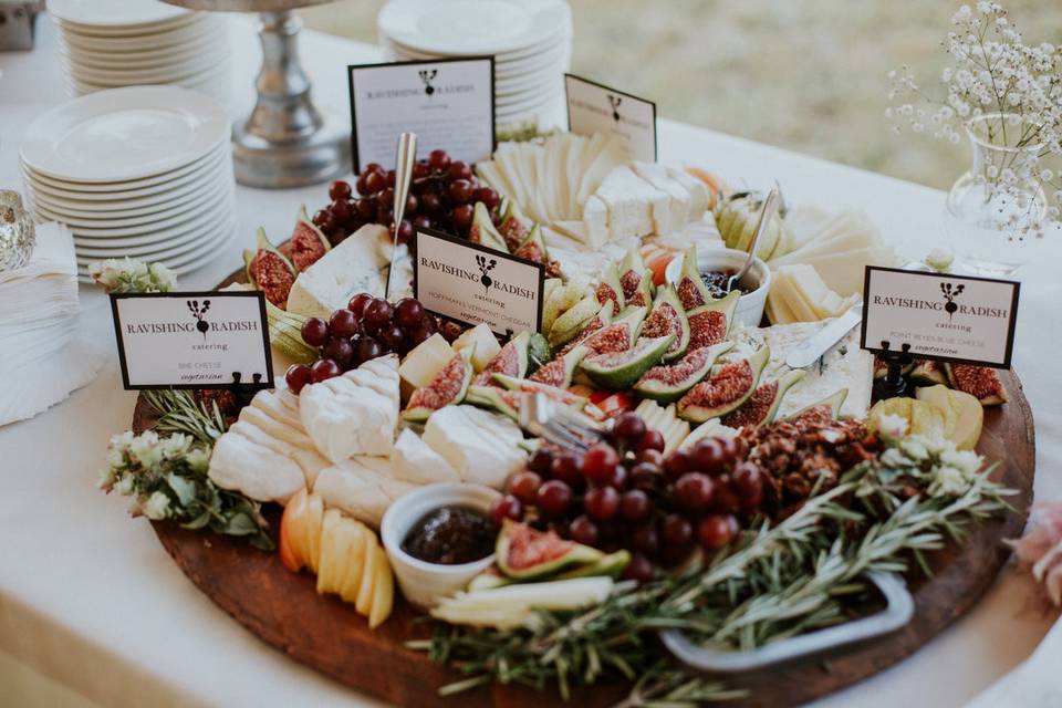 ARTISAN CHEESE BOARD