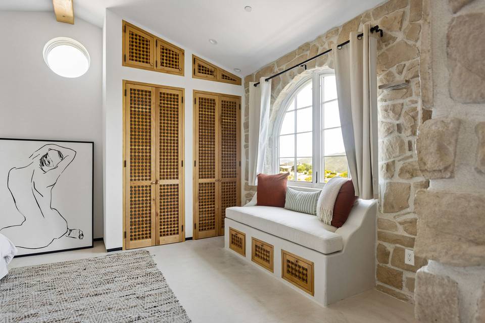 Sunrise Room
