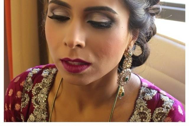 Makeup By Laura