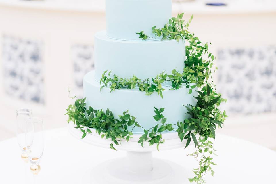 Baby blue wedding cake