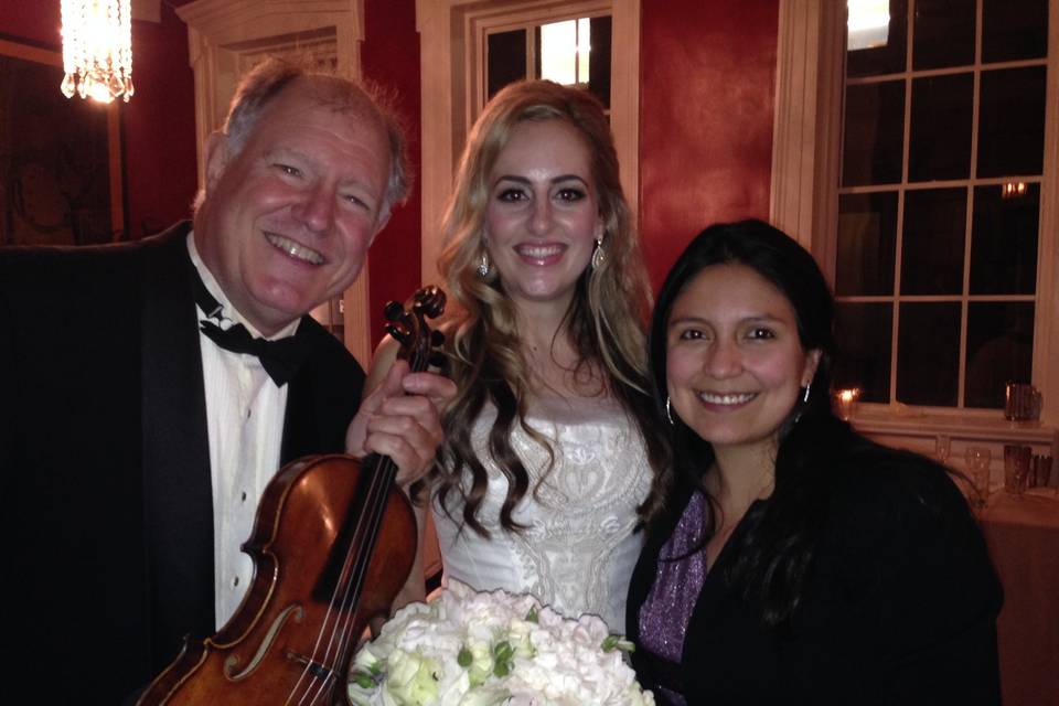 The bride with her musicians!