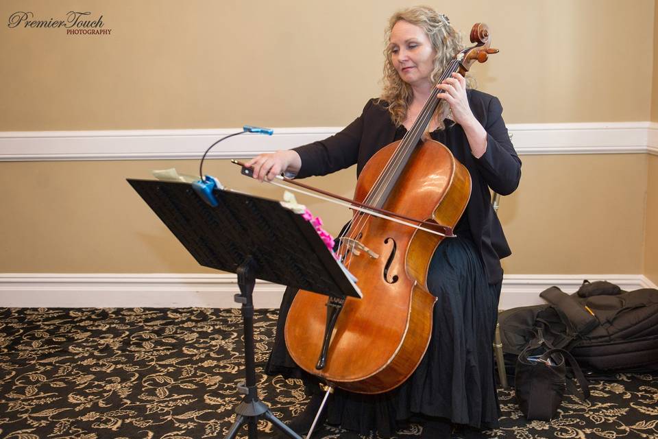 Cellist Elina Lang