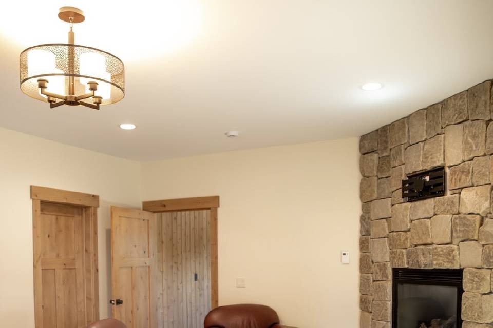 Grooms Lounge