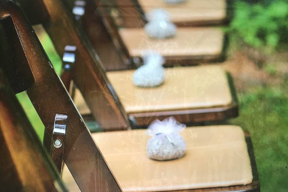 Outdoor arbor available
