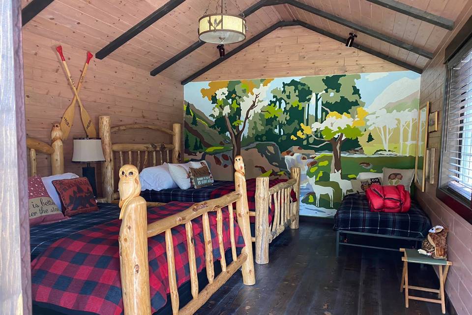 The Aspen Grove Inn at Heise Bridge
