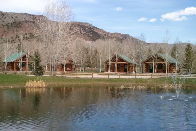 The Aspen Grove Inn at Heise Bridge