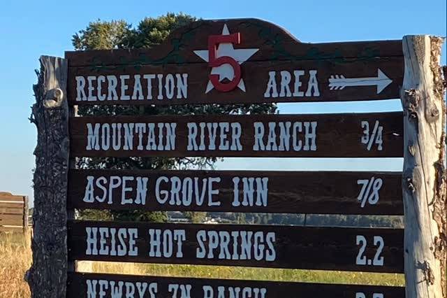 The Aspen Grove Inn at Heise Bridge