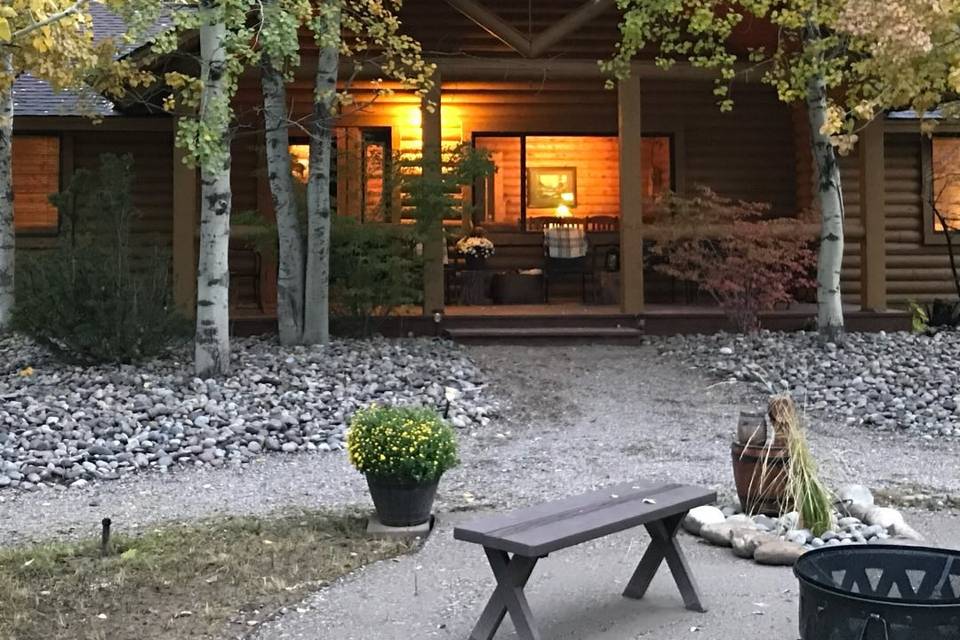 The Aspen Grove Inn at Heise Bridge
