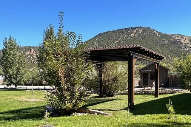 The Aspen Grove Inn at Heise