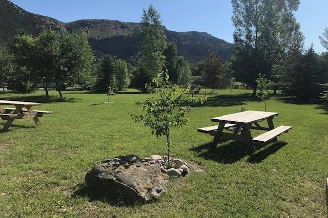 The Aspen Grove Inn at Heise