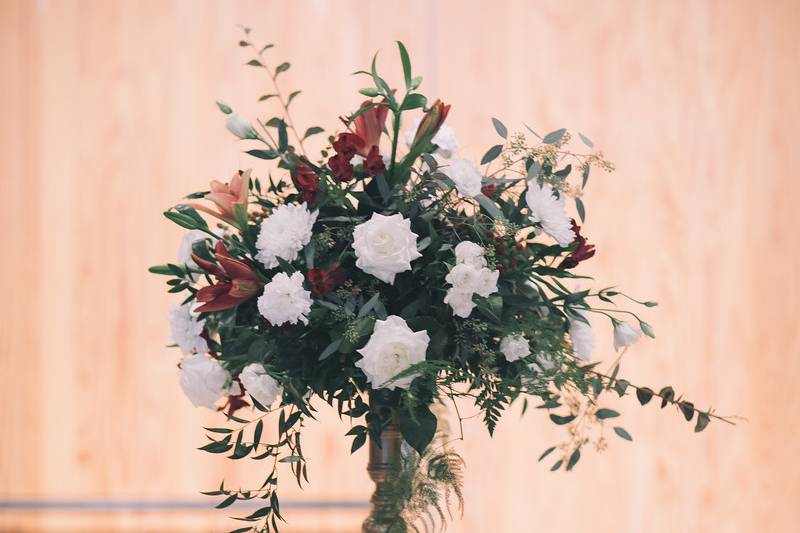 Floral centerpiece