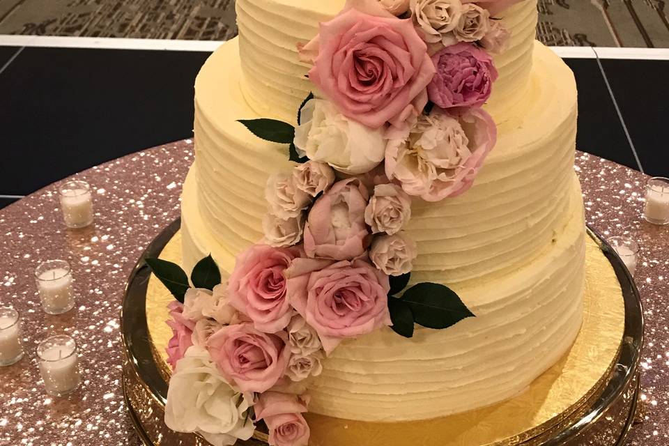 Radisson Wedding Cake