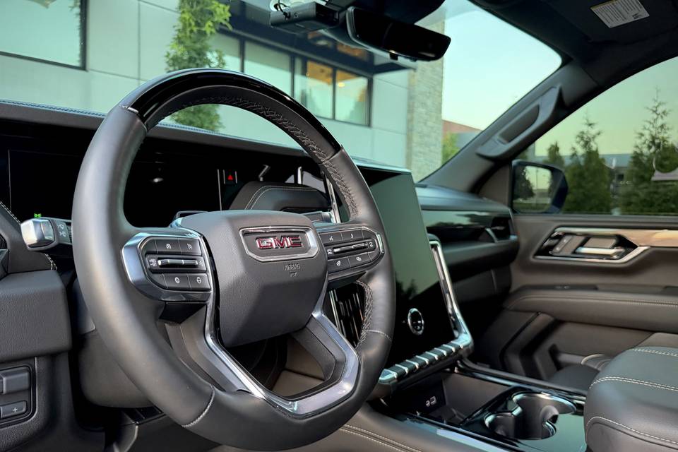 '25 GMC Yukon Interior