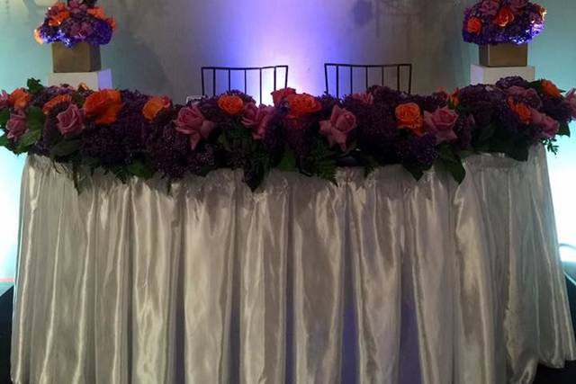 Sweetheart table